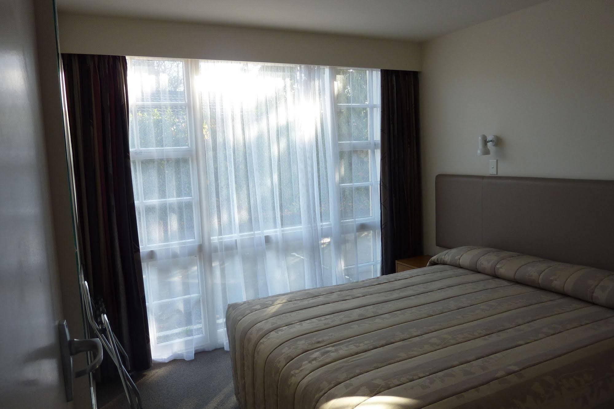 Colonial Inn Motel Christchurch Kültér fotó